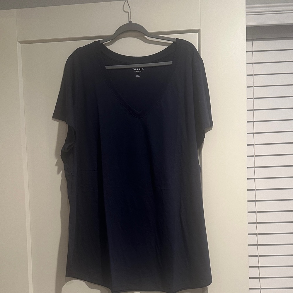 Torrid Women's Navy V-Neck Short Sleeve Tee